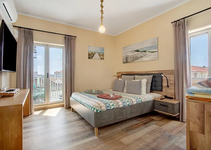 Away From Пениши